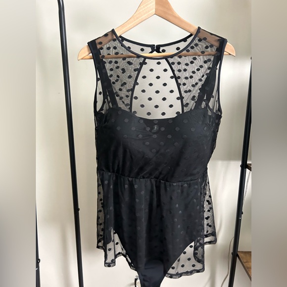 Torrid  size 1 bathing suit - Picture 1 of 5